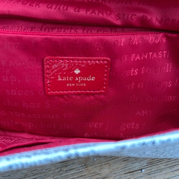 ♠️Newspaper Clutch - Picture 9 of 9